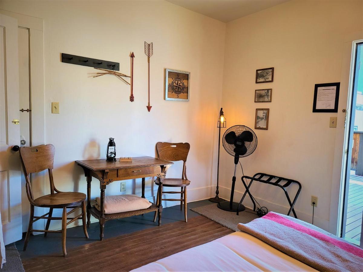 Mrs. Anderson'S Lodging ليفينورث المظهر الخارجي الصورة